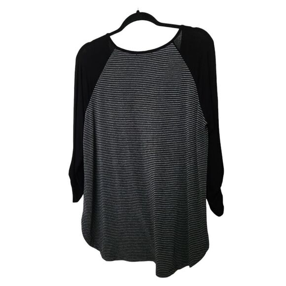 Staccato Womens Roll Tab Sleeve Striped Body Solid Sleeve Top NO SIZE TAG - Picture 2 of 4